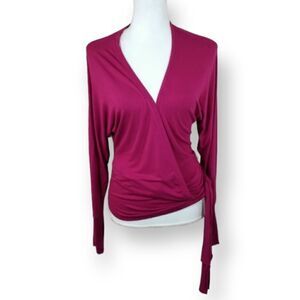DAISY FUENTES FUCHSIA WRAP TOP SZ.M EUC